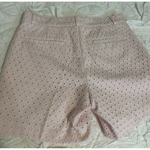 BANANA REPUBLIC Women’s Light Pink Eyelet shorts size 2 - Picture 4 of 11